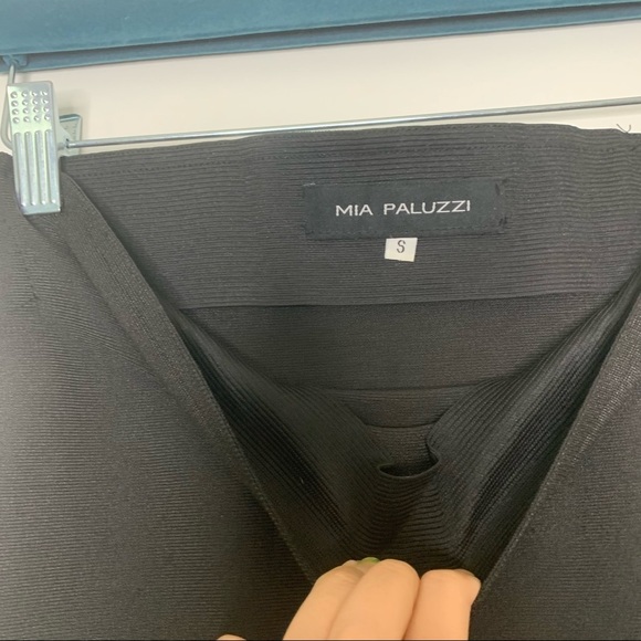 black bodycon skirt - Picture 9 of 10